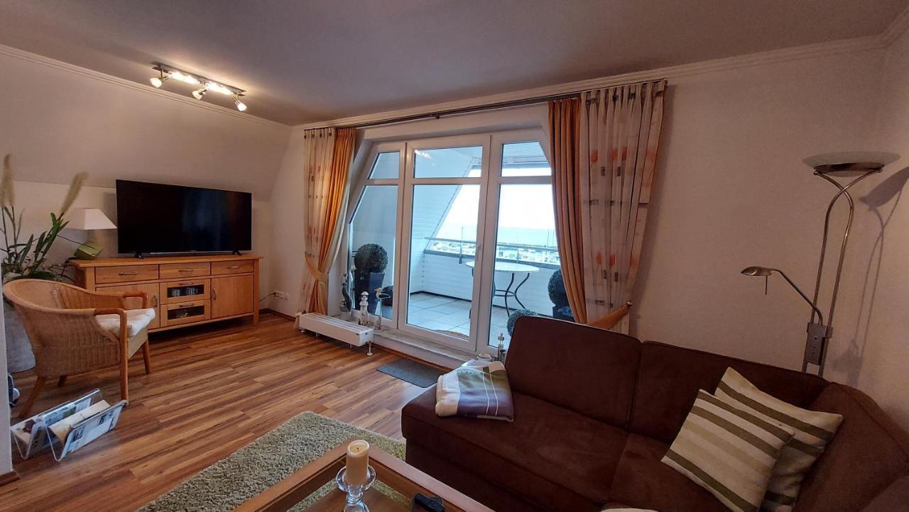 Ferienwohnung Hafenblick Wiek auf Ruegen Exterior photo